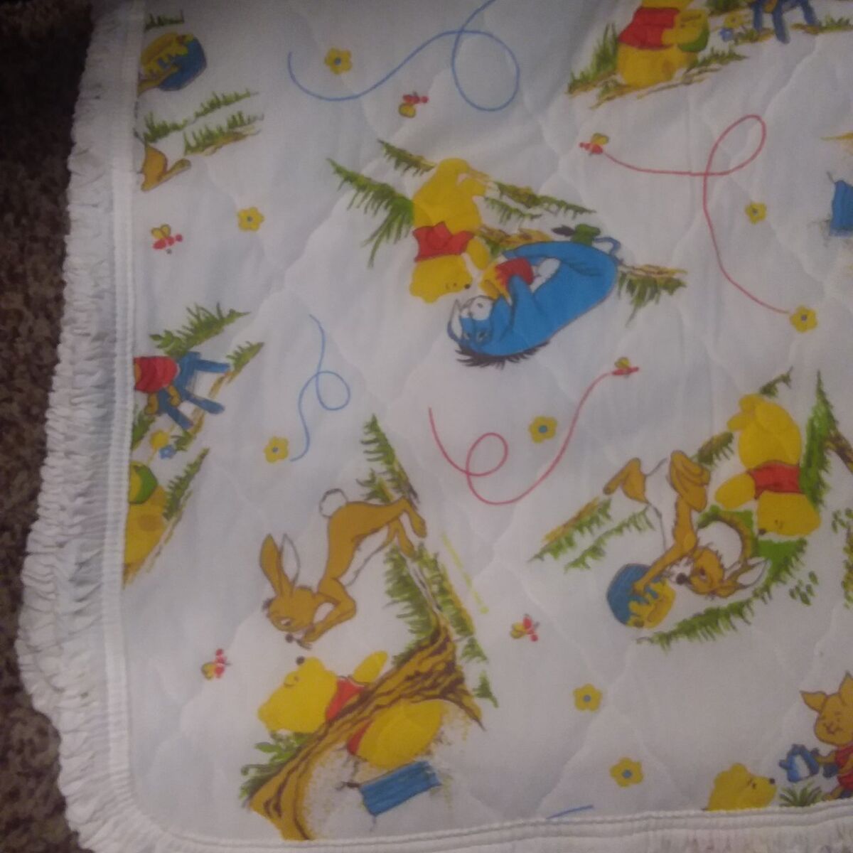 LARGE WINNIE THE POOH QUILT