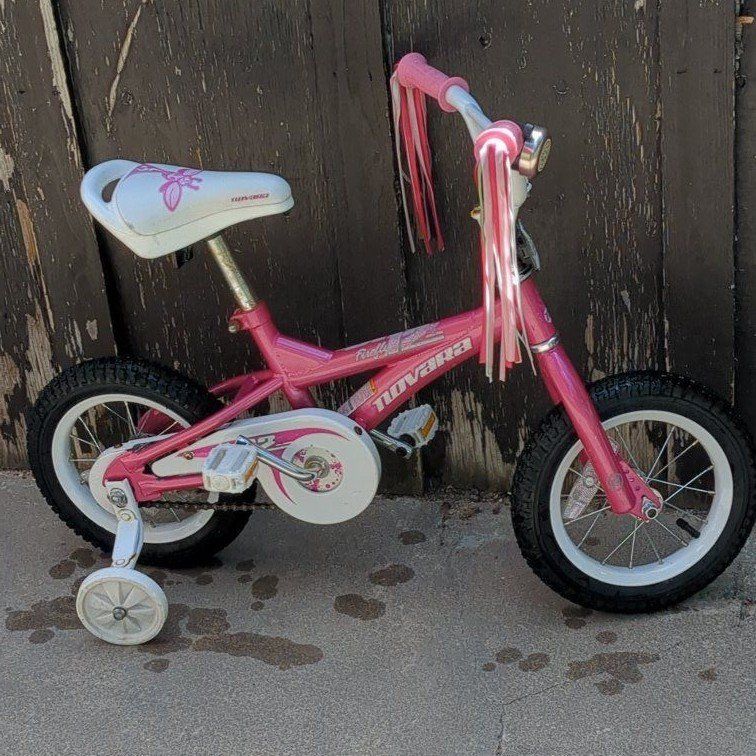 2010 Novara firefly 12" girls bike