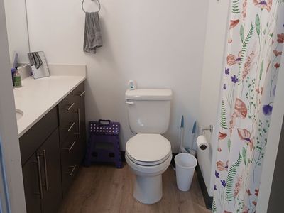 1 private Bedroom/bathroom in apt