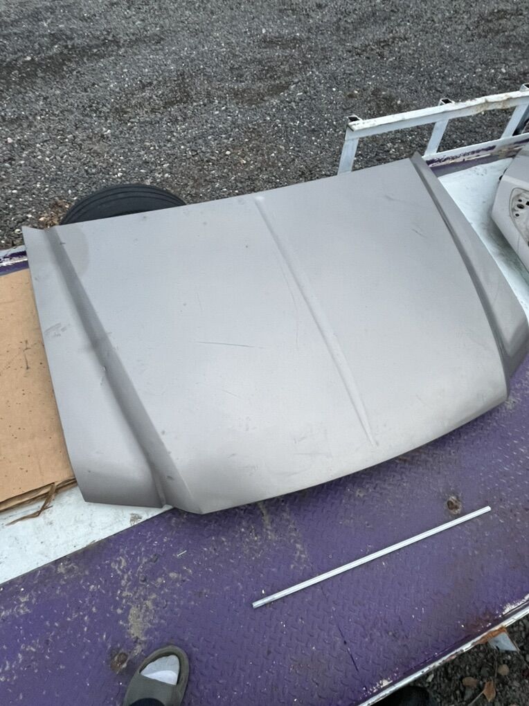05 ford f350 Powerstroke hood $50