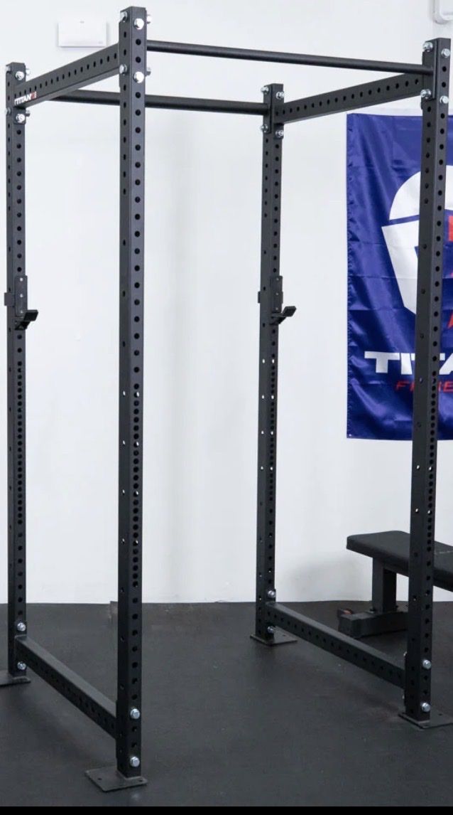 Titan T3 36" Squat Rack And Accessories