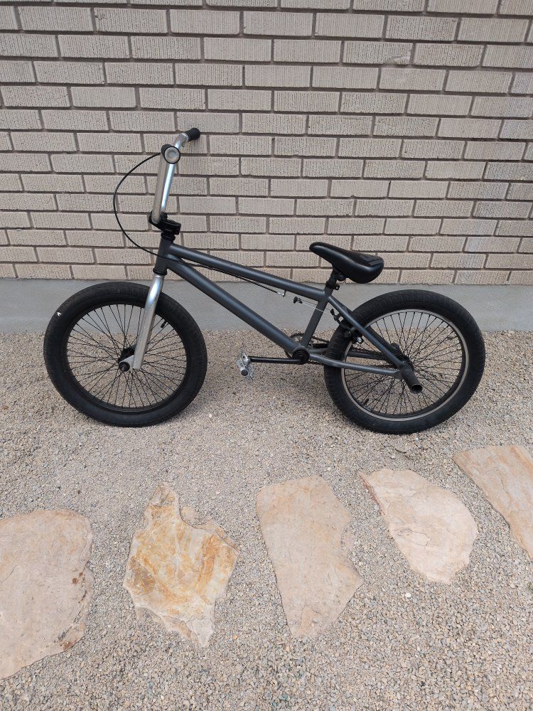 Mongoose 20" BMX Bike