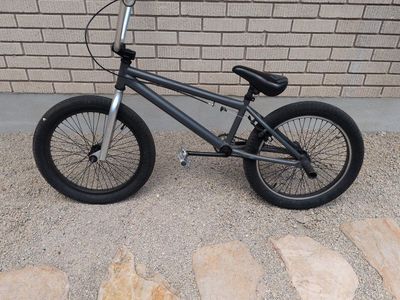 Mongoose 20" BMX Bike