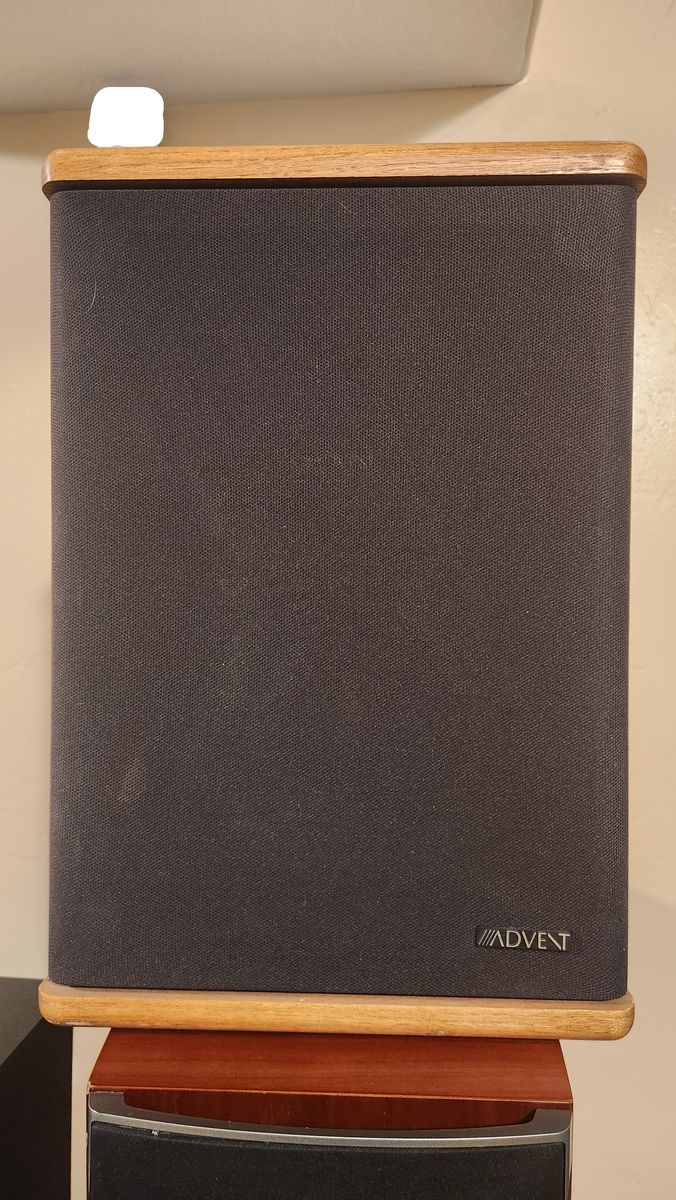 Pair of speakers Advent Baby Advent II bookshelf year around 1985