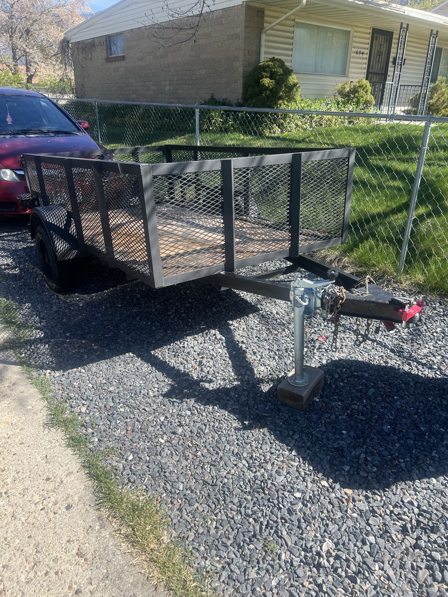 Single Axle Utility Trailer 5'x8'