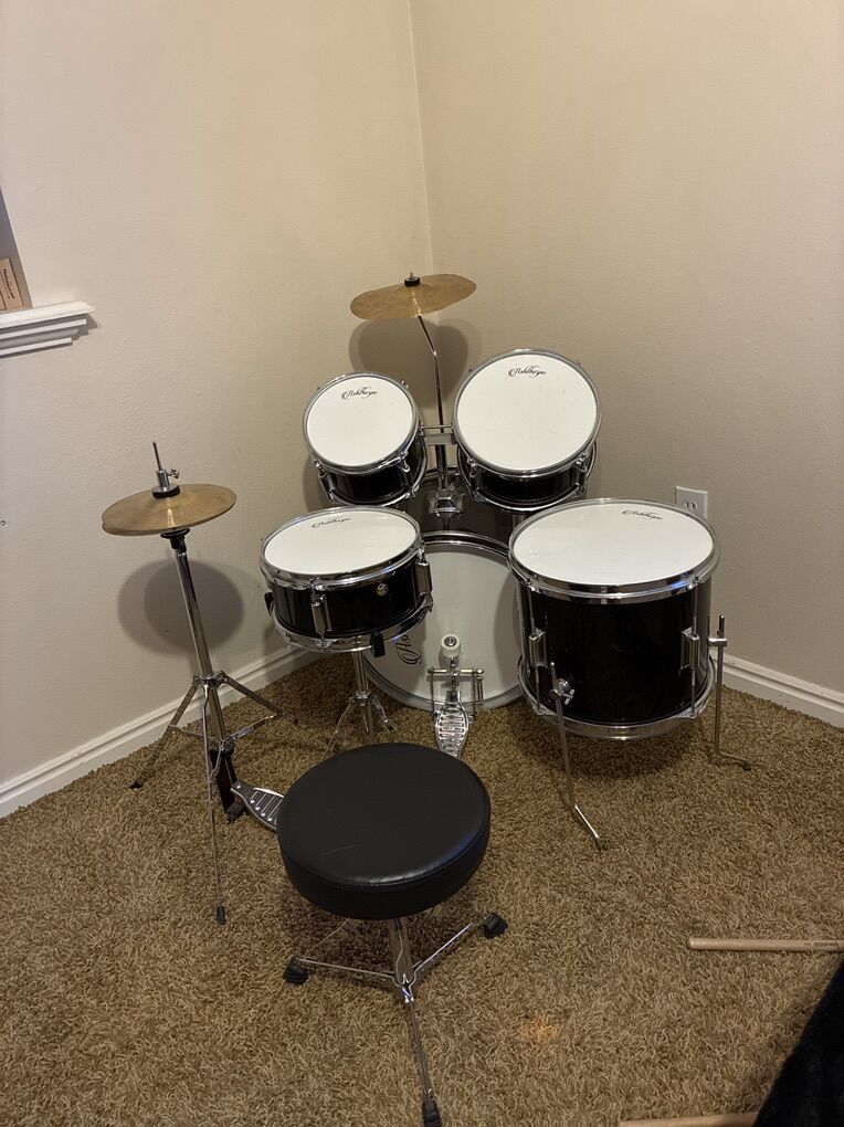 Great Kids Drum Set