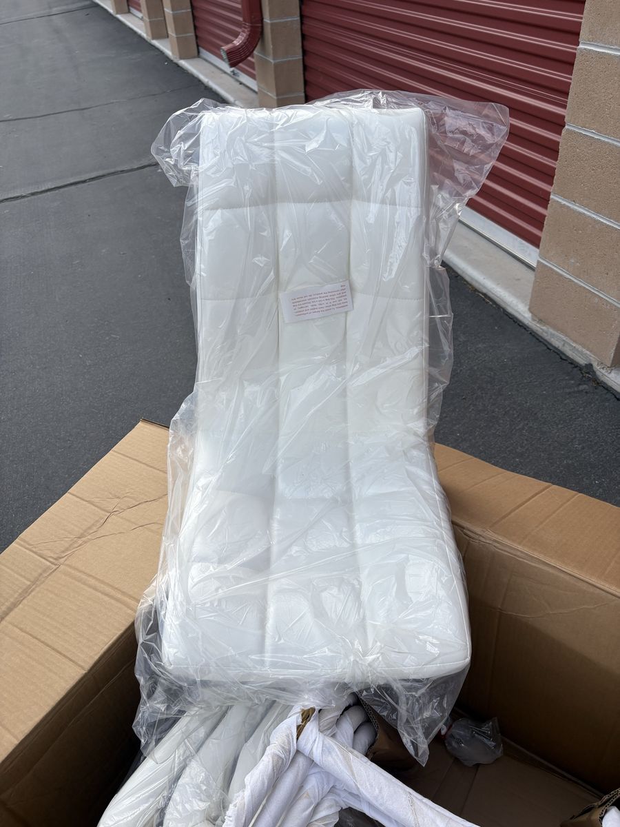 New White Tufted Faux Leather Dining Chair Set of 4 with Metal Legs
