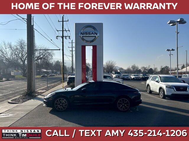 2021 Porsche Panamera GTS