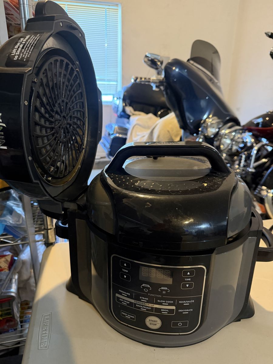 Ninja! 2in1 Pressure Cooker/air Fryer