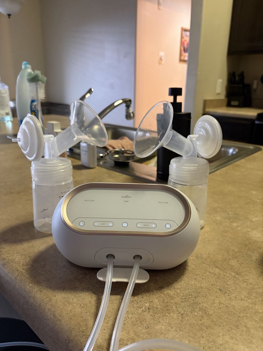 Breast pump