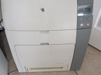 HP Color LaserJet 4700dn Printer