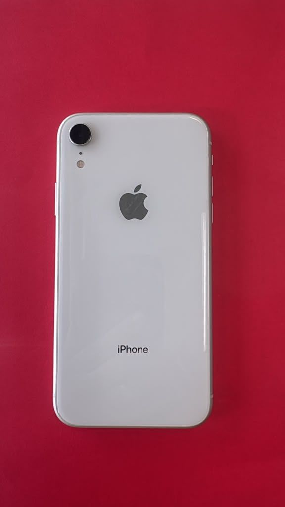 iPhone XR White 64GB Unlocked