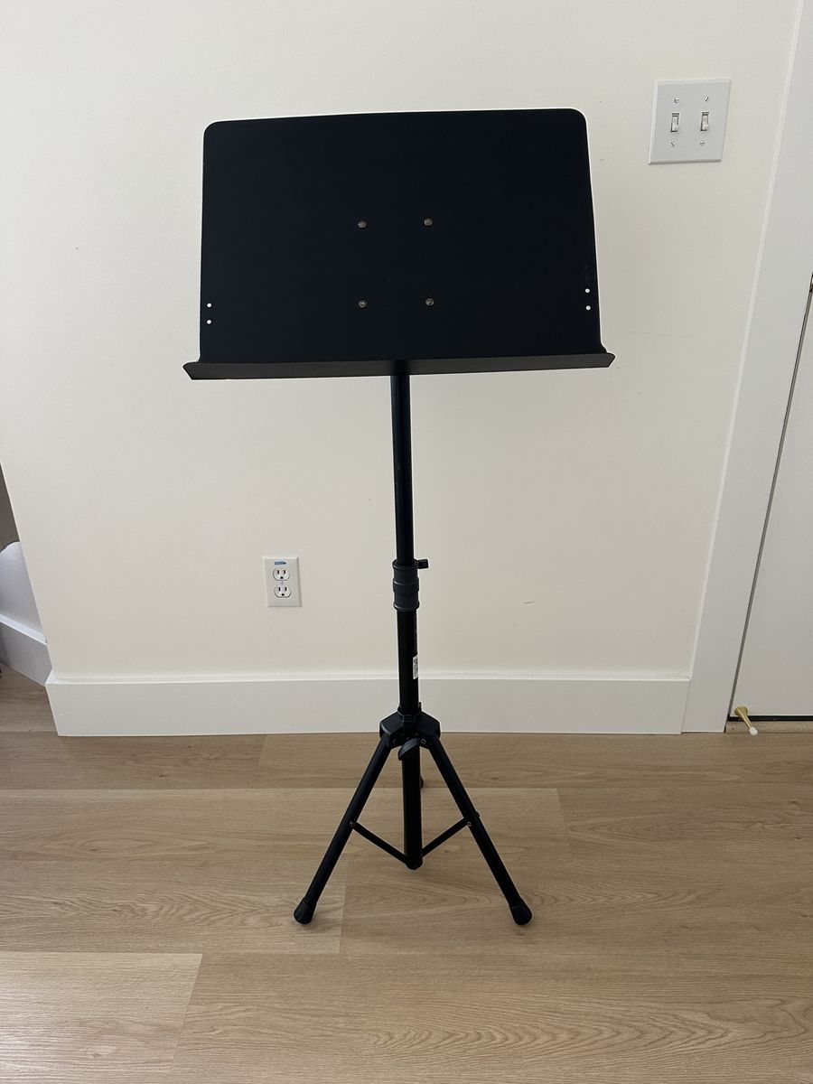 Main image 6