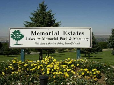 2 Burial plots Lakeview Cemetery in Bountiful