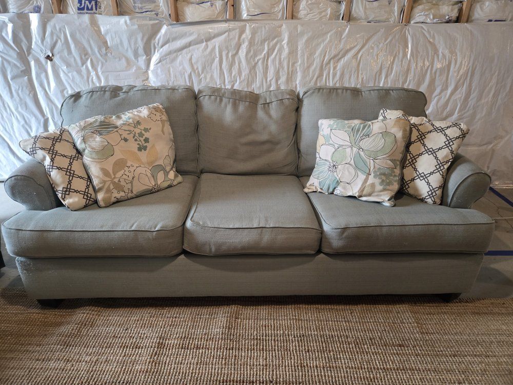 Extremely comfy sofa