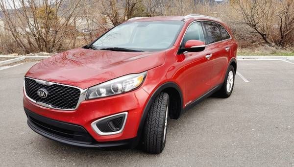2017 KIA SORENTO LX V6