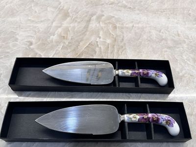 Set of 2 Cake Lifter Servers with Floral Violet Handles and Presentation Boxes
