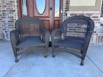 Set of 2 Brown Wicker Patio Chairs $250 cash/venmo in Draper