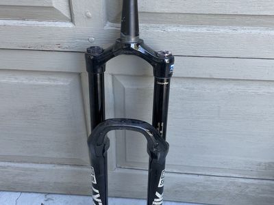 Various Forks (Trust, Fox, Rock Shox, DVO, Lefty)
