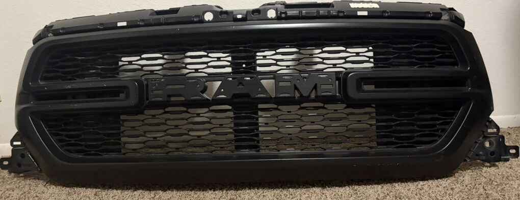 2019–2022 Dodge RAM 1500 Front Grille