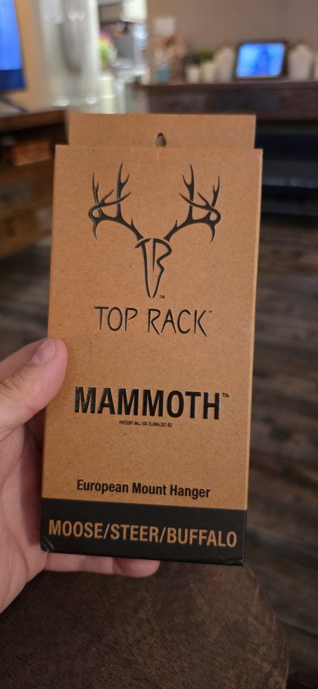 Top Rack Mammoth European Mount Hanger for Moose Steer Buffalo Wall Bracket