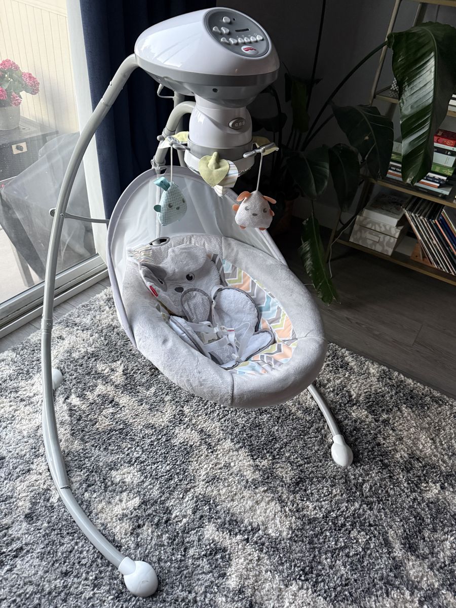 Fisher Price SnugaPuppy baby Swing