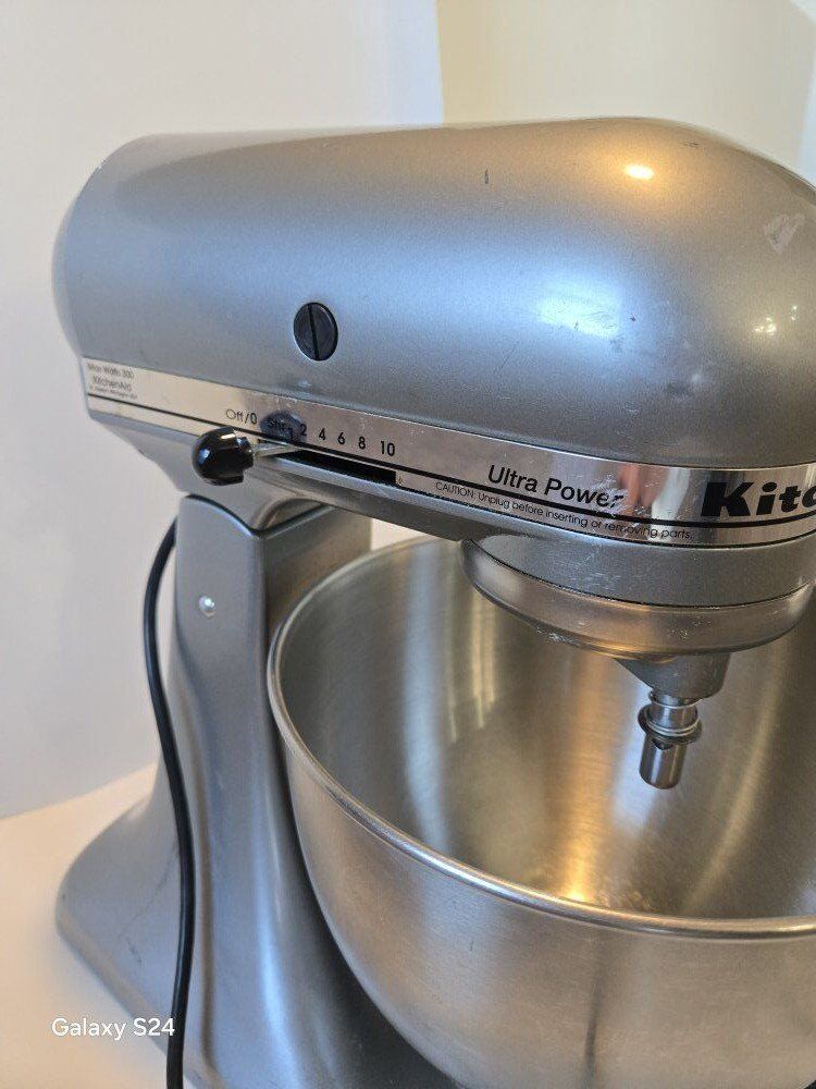 Kitchen Aide Mixer