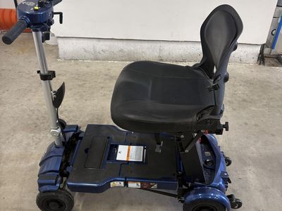 iLiving i3 Electric Mobility Scooter
