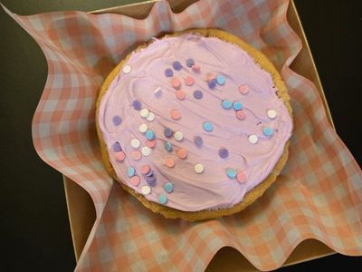 50% off! Self Serve Cake Pops and Cookie Cakes in North Ogden!