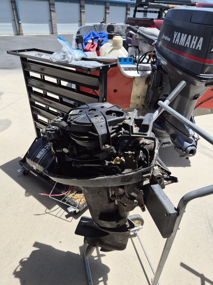 Mercury 9.9 HP Outboard Boat Motor - Used Outboard Engine