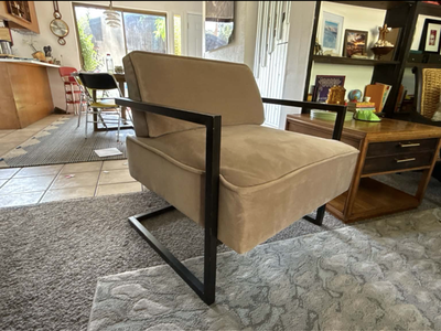 MID CENTURY MODERN INSPIRED LOUNGE CHAIR