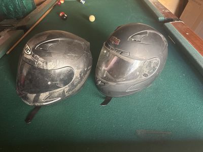 HJC Motorcycle Helmet - Black Full-Face Design