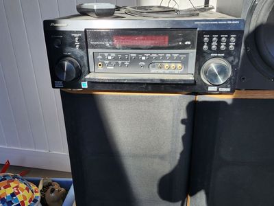 Pioneer VSX-1014TX 5.1-Channel THX Audio/Video Multi-Channel Receiver Home Theater System with Speakers