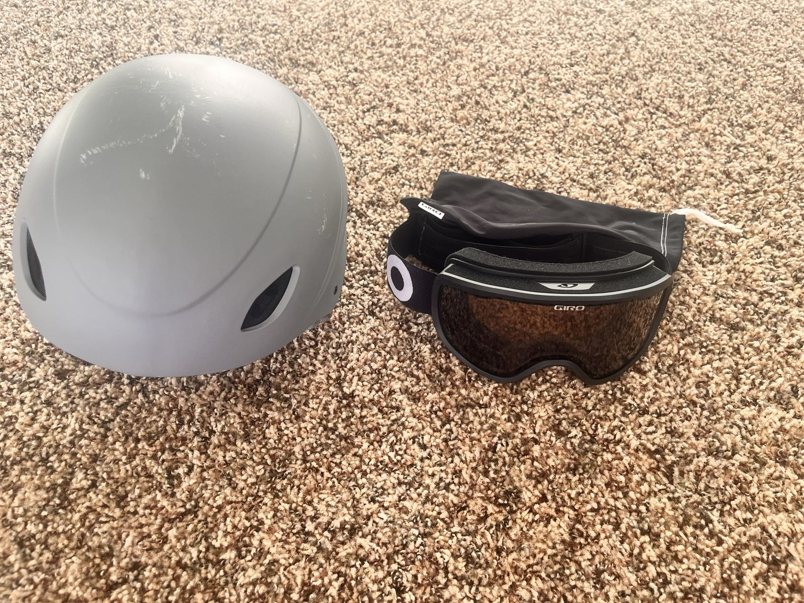 Demon Ski/Snowboard Helmet & Giro Goggles - Gray/Black, Adult Size