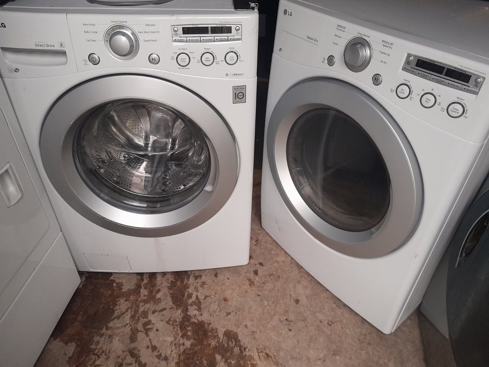 Nice LG Front Load Washer and Electric Dryer