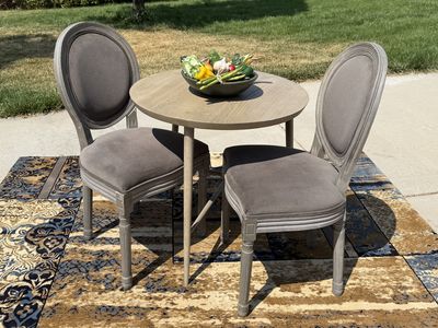 Chair grey velvet and table