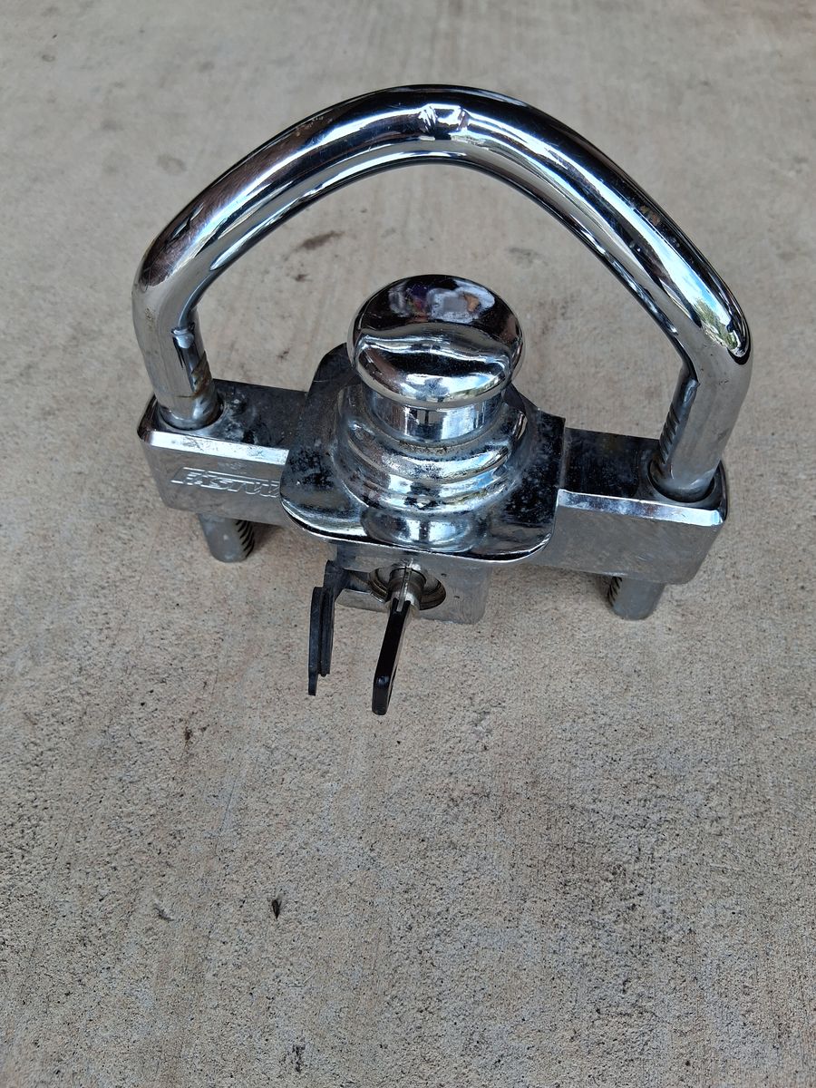 Trailer lock