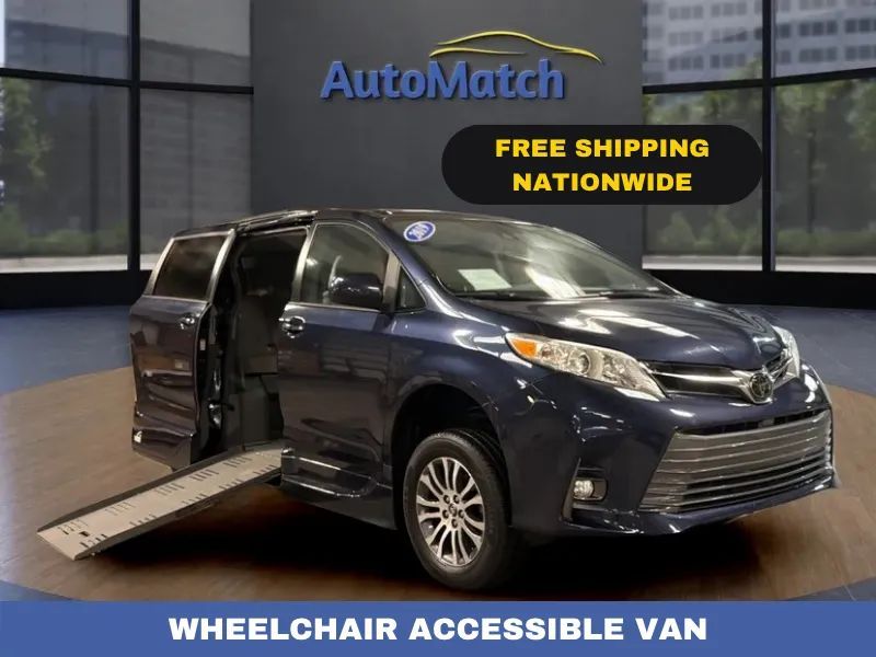 2019 Toyota Sienna XLE 8-Passenger