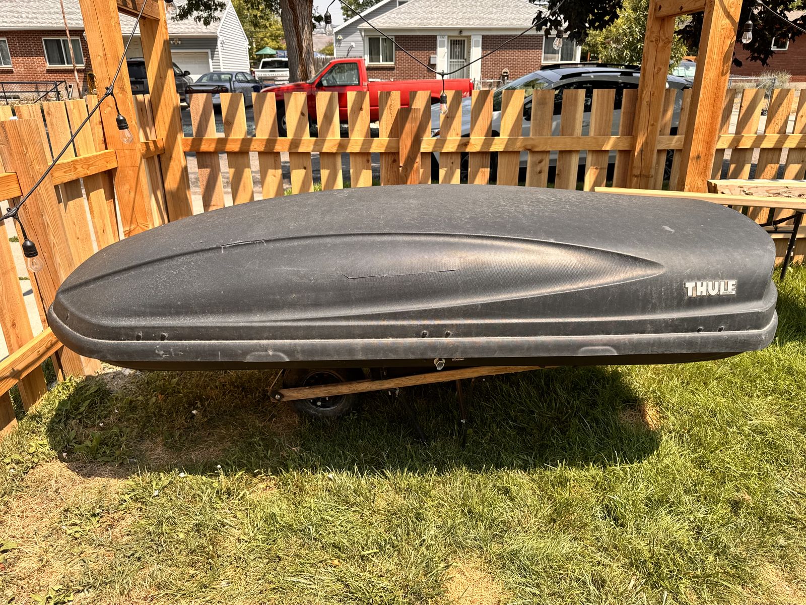 Thule Rooftop Cargo Box - Large - Hardware & Keys Included
