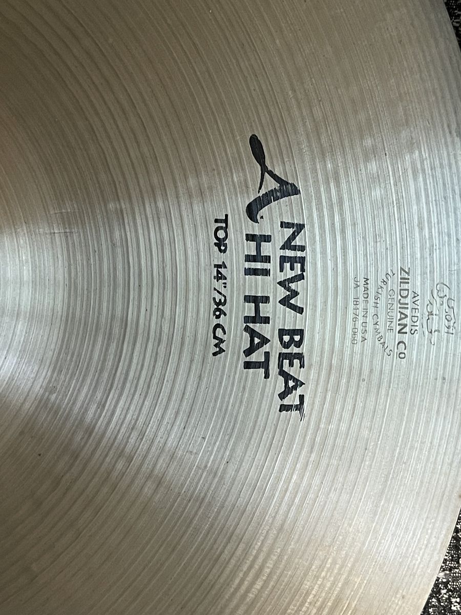 14” Zildjian New Beat Hi Hats
