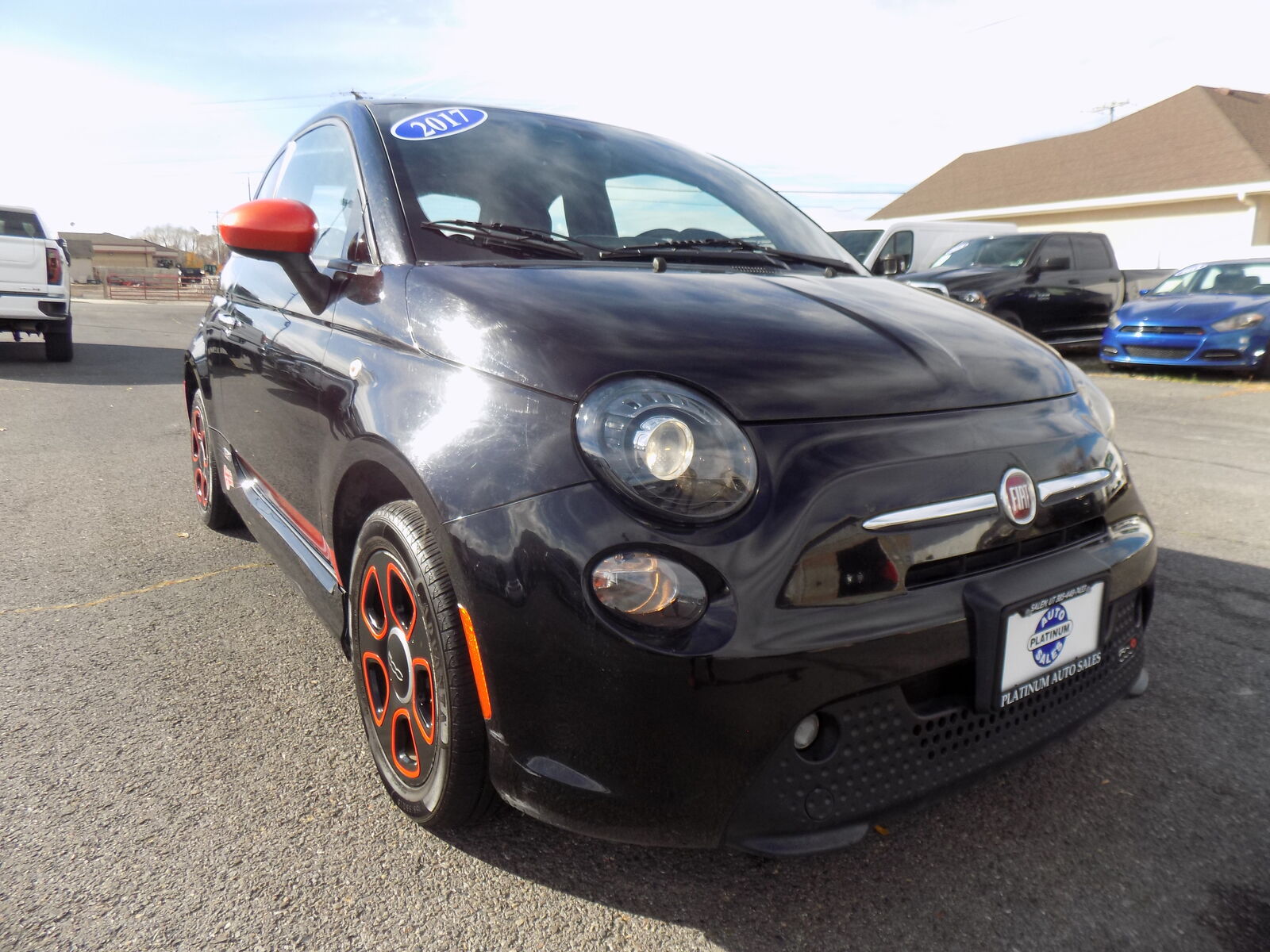 2017 FIAT 500E Base