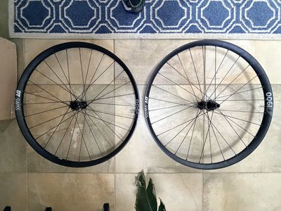 DT Swiss E1900 Wheelset (29”) - New