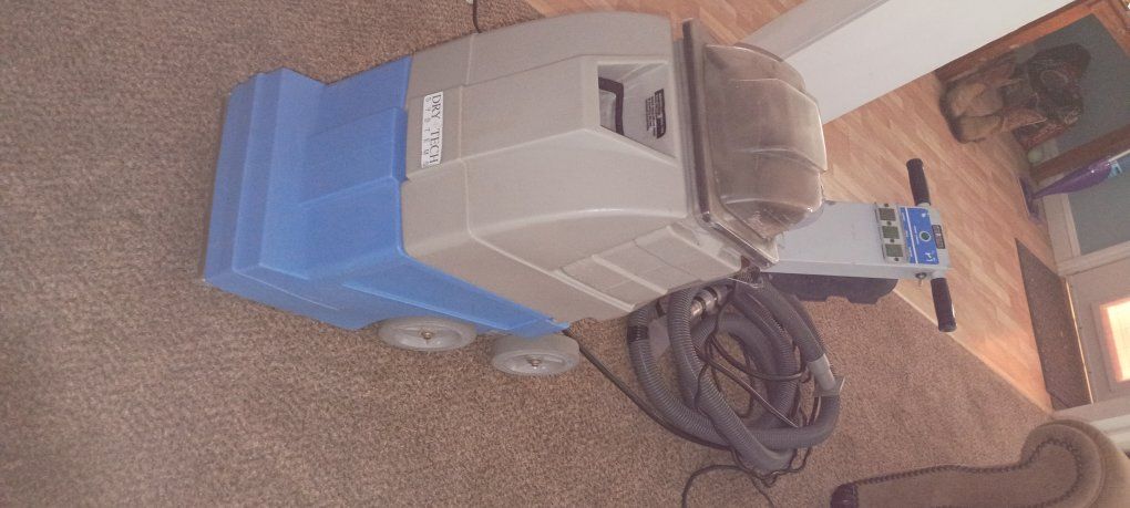 Commercial Carpet Extractor