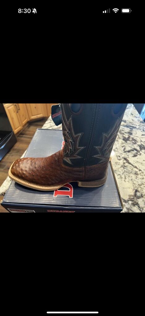 Brand New Durango Ostrich Boots Size 13