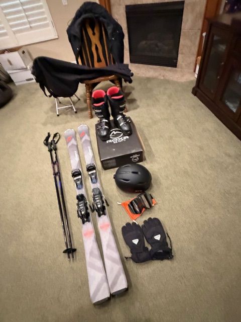 Complete Ski Set Up