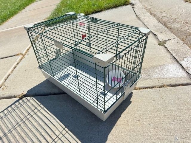 Pet Cage 24"L x 14"D x 17"H