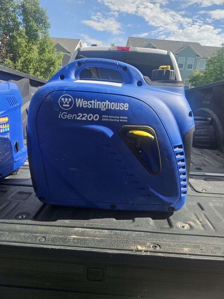 Westinghouse iGen2200 Inverter Generator - 1800 Running Watts, 2200 Starting Watts