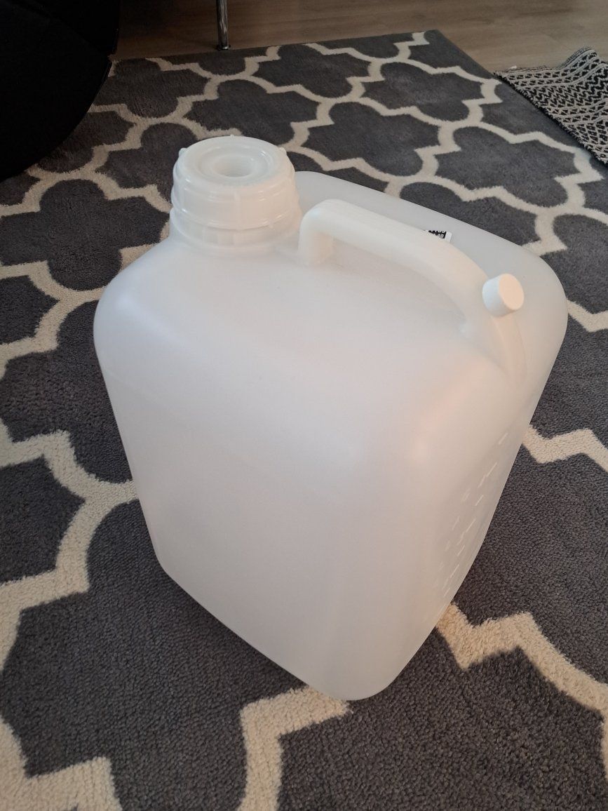 5 gallons camping water jug