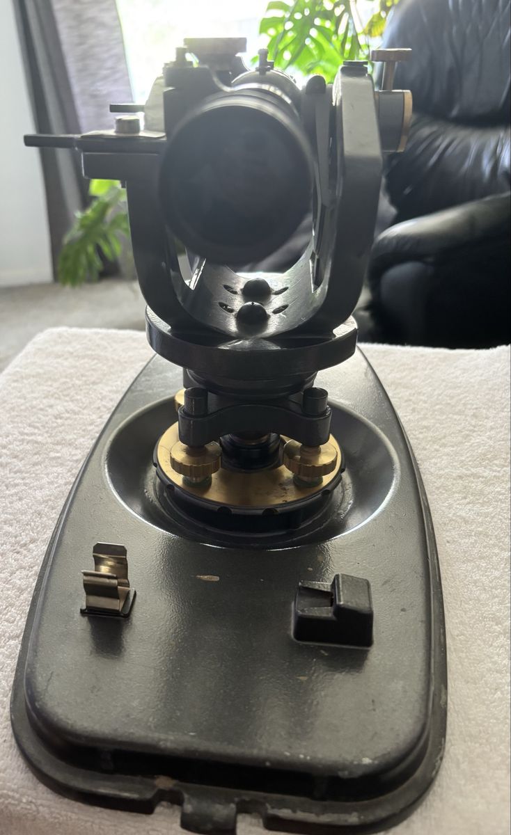 Main image 6