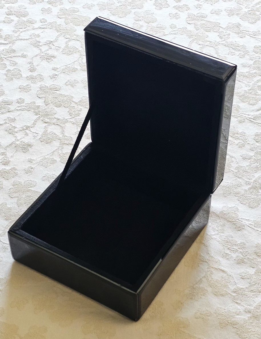 Main image 2